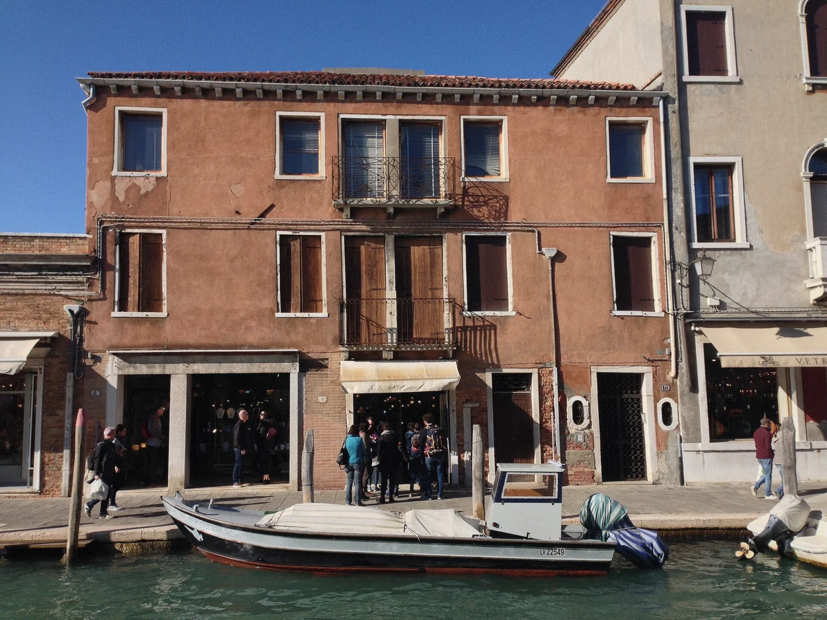Fondamenta dei Vetrai, the glass-maker's waterfront on Murano, during the free-time stop of the three-island half-day tour